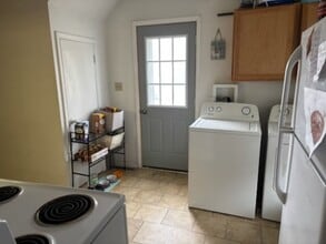 Building Photo - 1909 Wood St