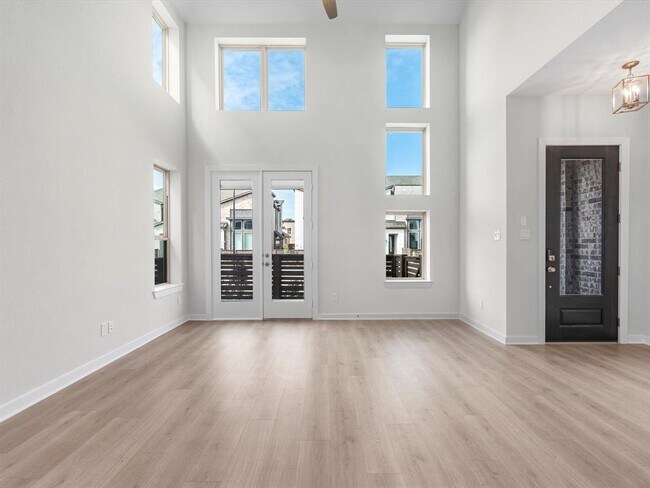 Foto del edificio - 16646 Texas Hill Country Rd