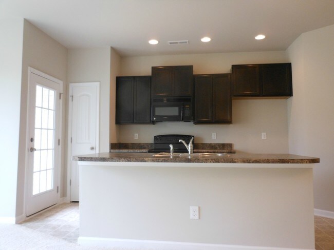 Foto del edificio - 2407 Hartfield Cir