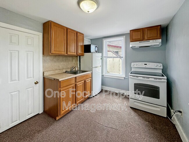 Foto del edificio - 951 E 3rd St