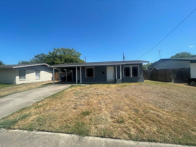 Foto del edificio - Woodlawn Estate – Updated 3 Bedroom Home f...