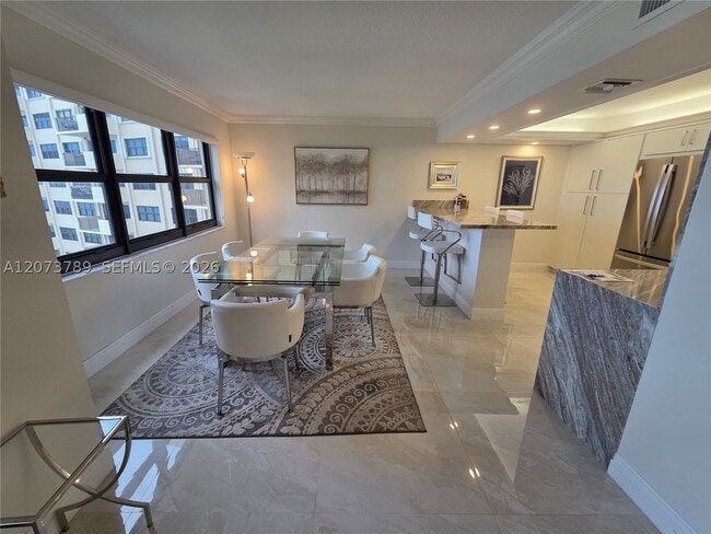 Building Photo - 4900 N Ocean Dr