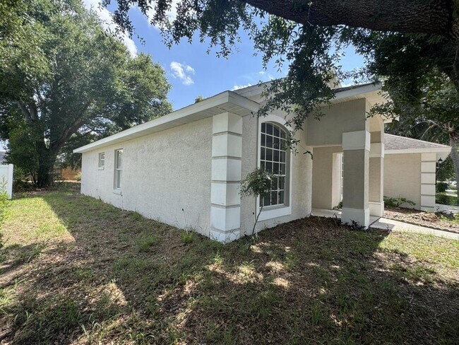 Foto del edificio - 2347 Blake Way