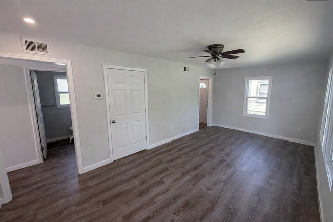 Foto del edificio - Beautifully updated home