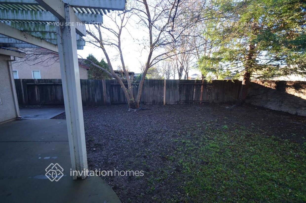 Building Photo - 2522 Drummond Dr