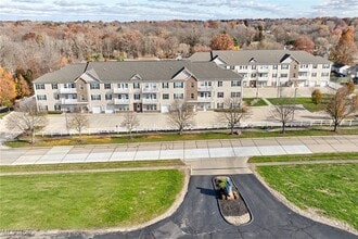 Building Photo - 558 Colony Park Dr