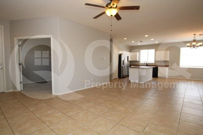 Foto del edificio - 6830 S Sunnyvale Ave