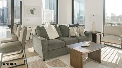 Building Photo - 1007 S Mint St