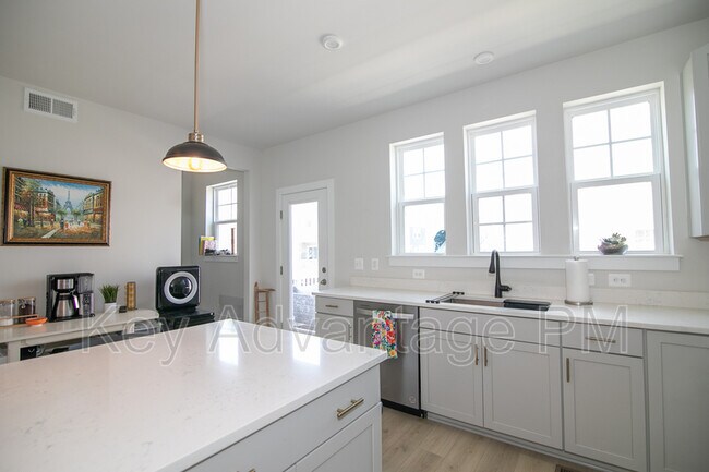 Foto del edificio - 1486 Meadowlark Glen Rd