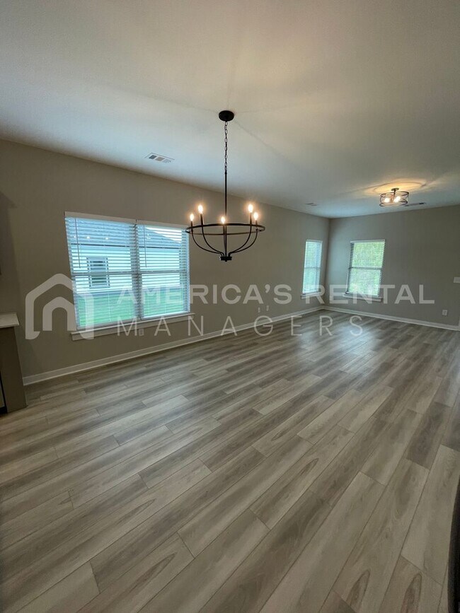 Building Photo - Home for Rent in Tuscaloosa, AL!!! View with 48 Hours Notice!