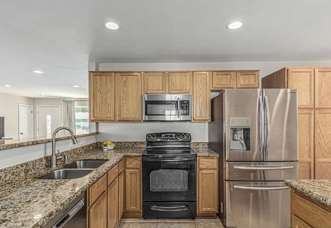 Building Photo - 591 N Cheri Lynn Dr