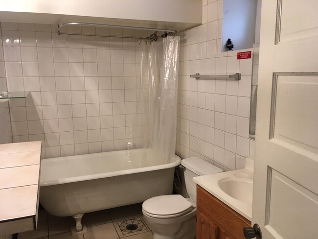 Building Photo - 1112 N Wahsatch Ave