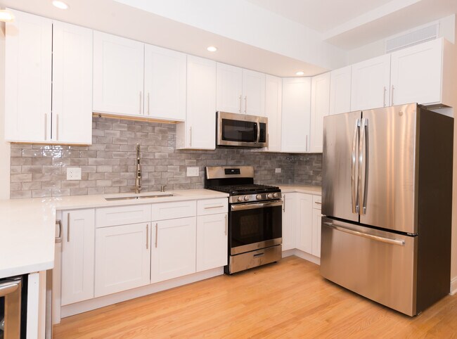 Foto del edificio - 846 N Hermitage Ave