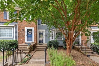 Building Photo - 207 Bay Dr