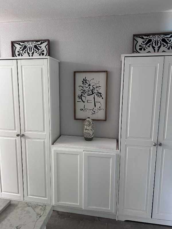 Foto del edificio - 9312 Dempster Dr