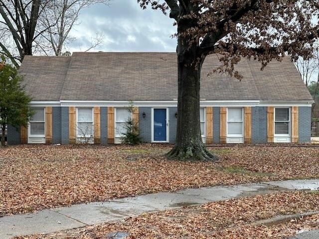 Foto principal - 2552 Cardigan Dr