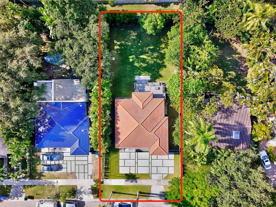 Primary Photo - 130 SW 26th Rd