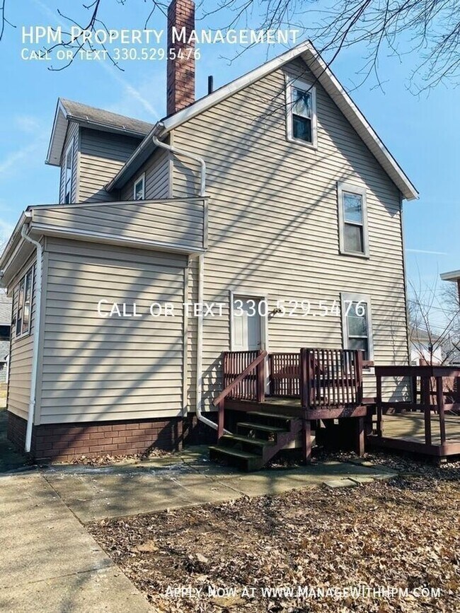 Foto del edificio - 1421 Piper Ct NW