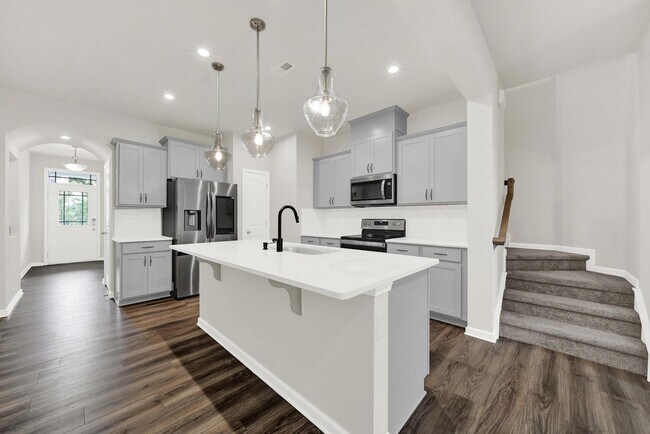 Building Photo - Lovely 3 Bed 3.5 Bath Townhome in Indian L...