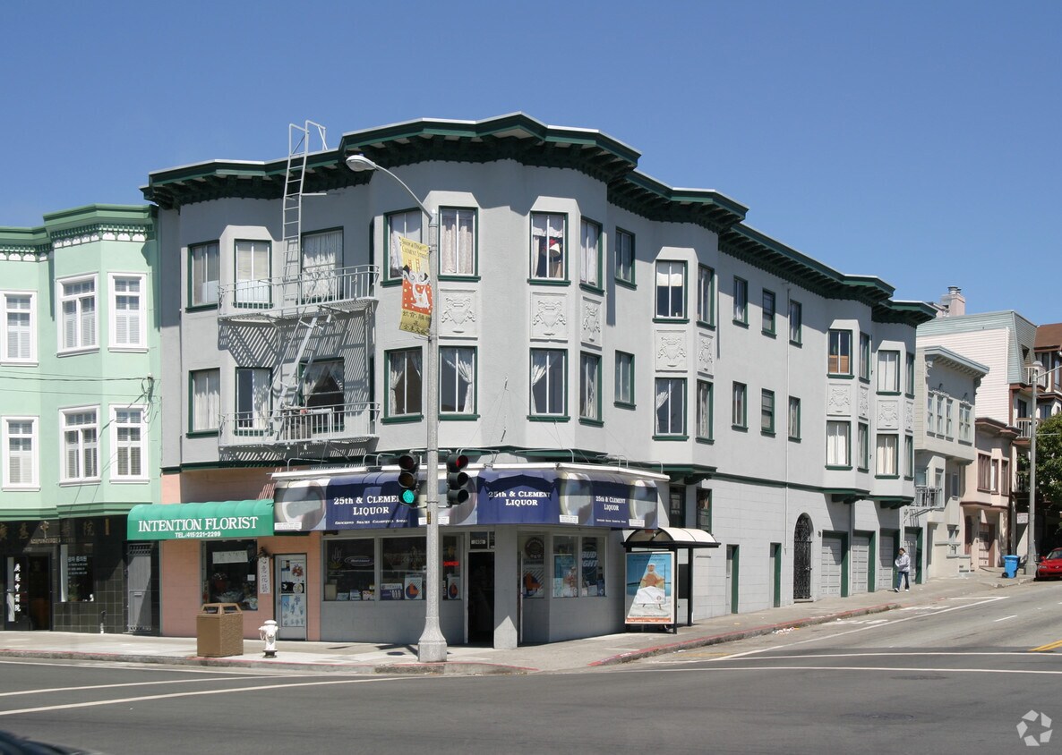 Building Photo - 395 25th Ave