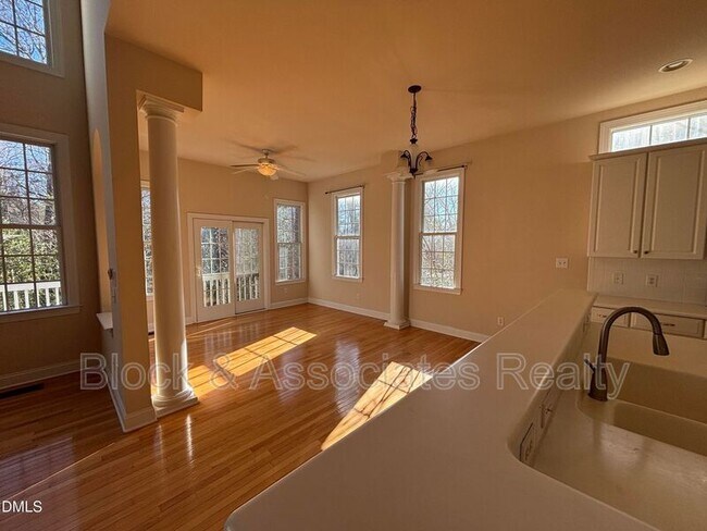 Building Photo - 11729 Broadfield Ct