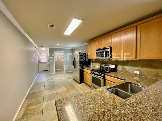Foto del edificio - 5524 Kleberg Trail