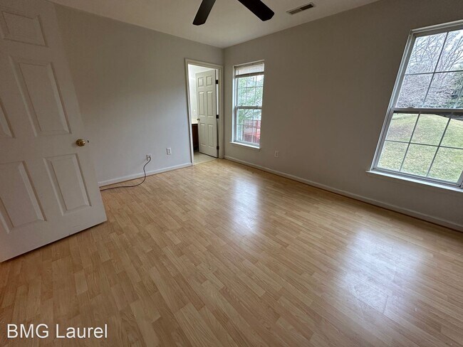 Building Photo - 3 br, 2.5 bath House - 8855 Papillon Dr