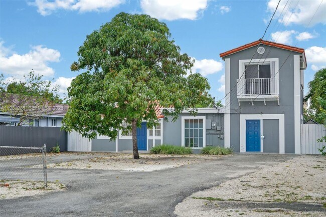 Foto del edificio - 6761 SW 13th Terrace