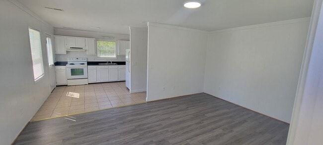 Photo - 5416 Sidbury Rd House