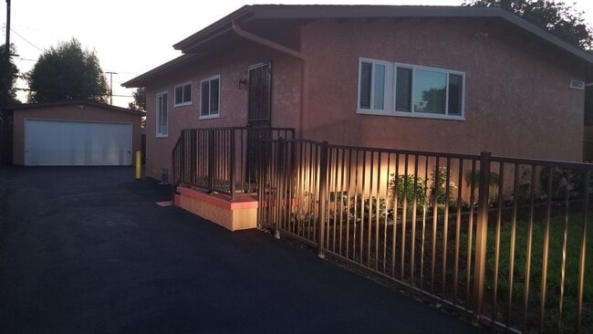 Building Photo - 8603 Tilden Ave