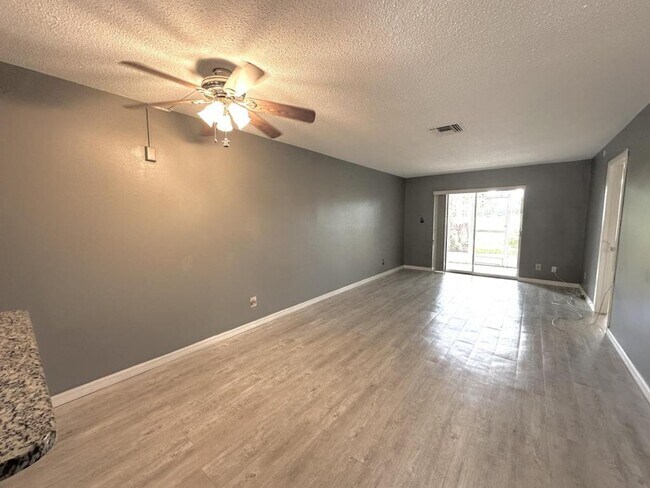 Building Photo - 3251 Trophy Blvd