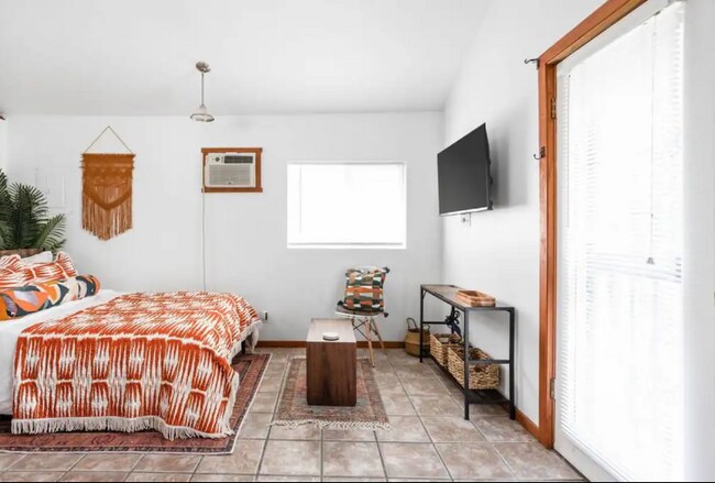 Foto del edificio - 6721 Riverfront Ave