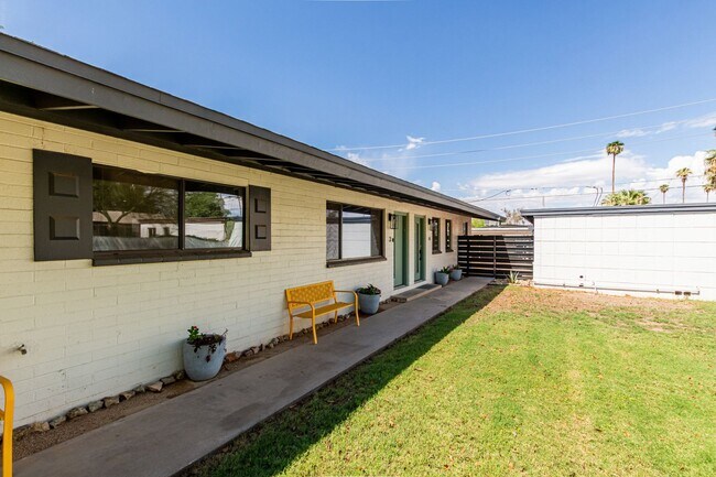 Foto del edificio - 6622 E Avalon Dr