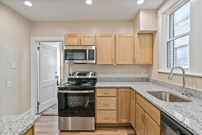 Foto del edificio - 1680 Potomac Ave