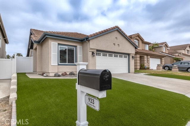 Building Photo - 933 S Dylan Way