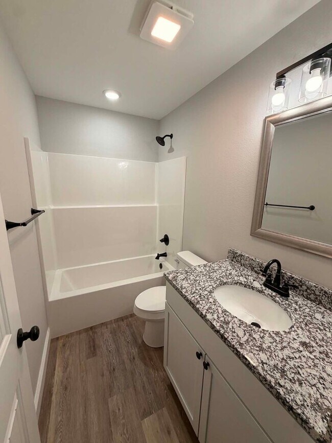 Foto del edificio - COMING SOON: Be the first to live in this beautiful brand-new 3 bedroom, 2 bathroom home located ...