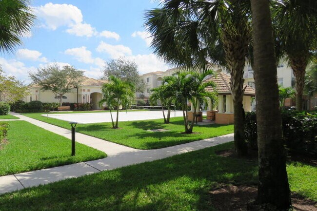 Foto del edificio - 9905 Baywinds Blvd