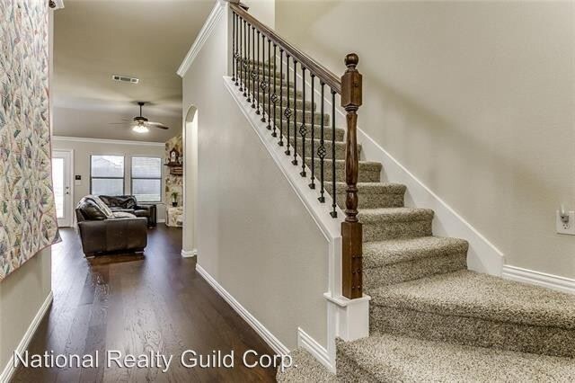 Building Photo - 5 br, 3 bath House - 15xx Lakeway Drive