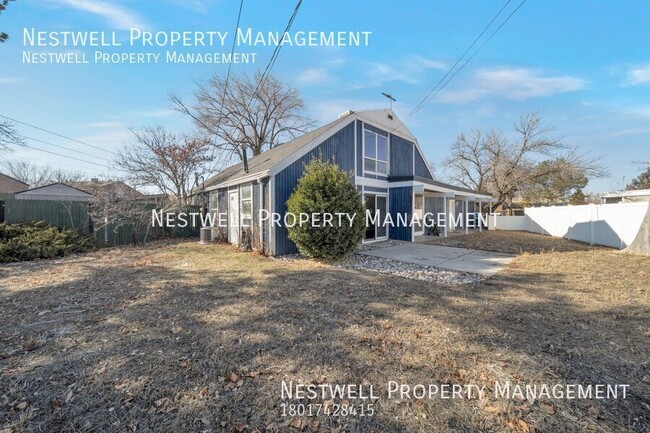 Building Photo - Remodeled Barndominum style Twin Home