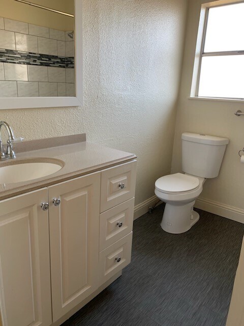 Building Photo - 277