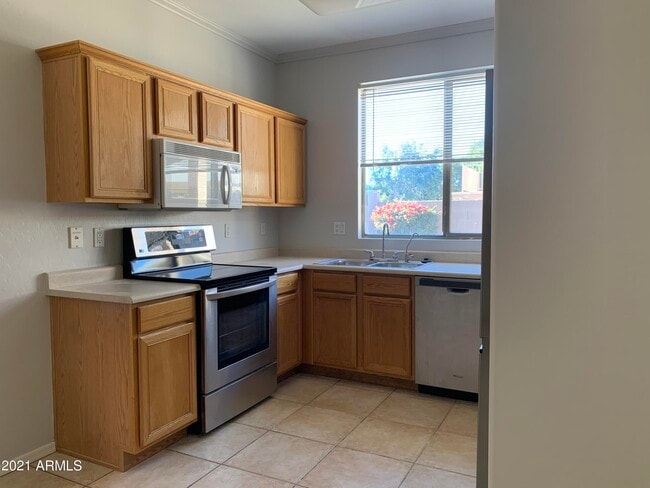 Foto del edificio - 16906 S Cedarwood Ln