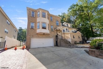 Building Photo - 75 Lenox Ave