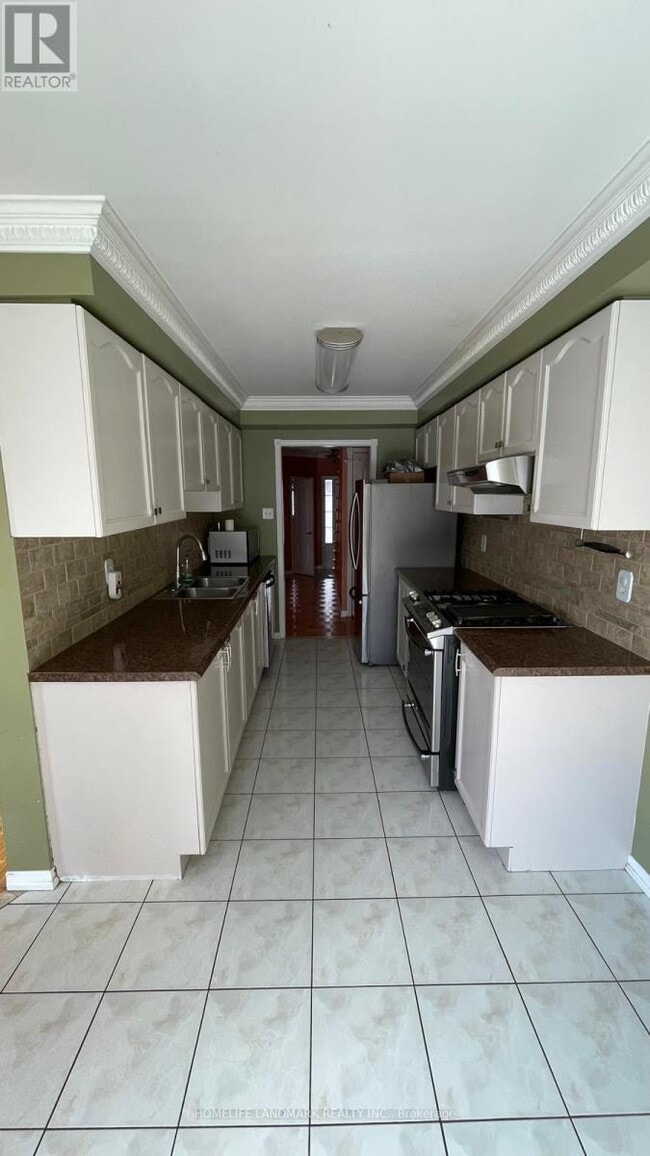 Photo du bâtiment - 21 Monaco Ct