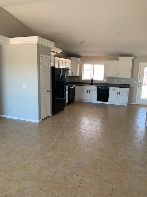 Building Photo - 14735 S Charco Rd