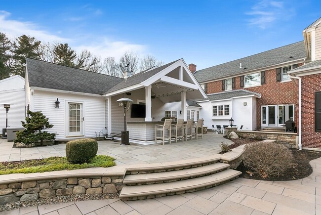 Building Photo - 40 Grandview Rd