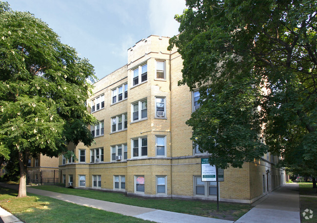 Building Photo - 1740 W. North Shore Ave.