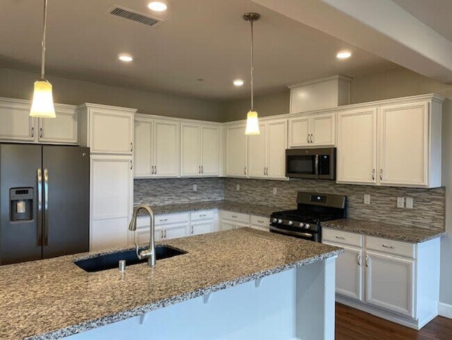 Foto del edificio - Large Condo in the Heart of Damonte Ranch