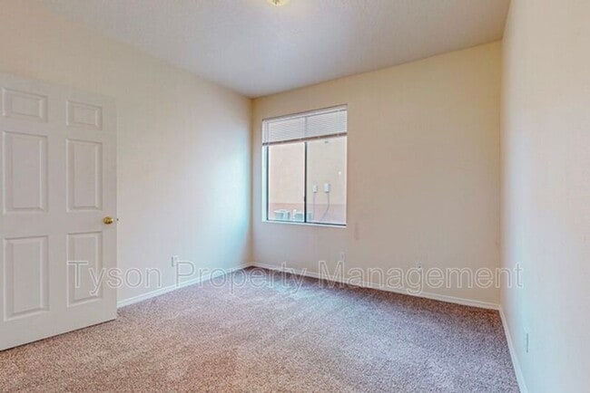 Building Photo - 4209 Ridgeway Ct