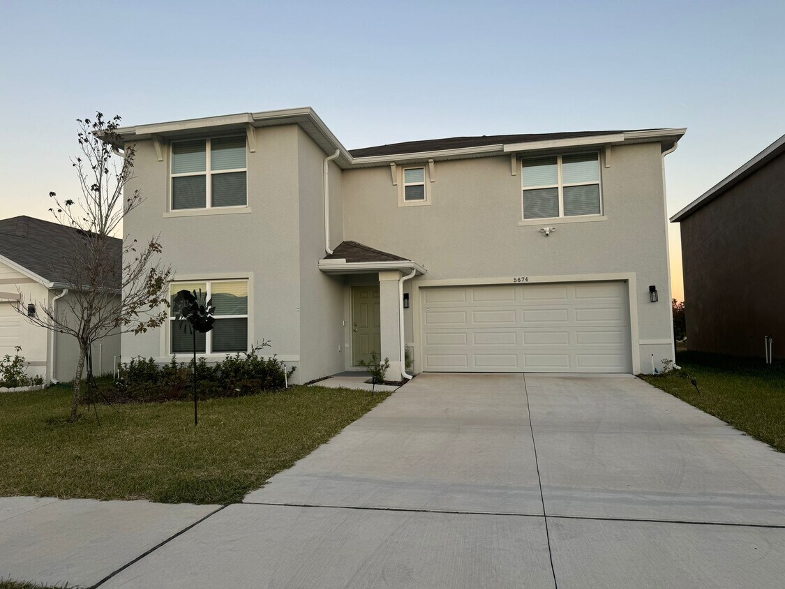 Foto principal - 5674 Barakat Rd