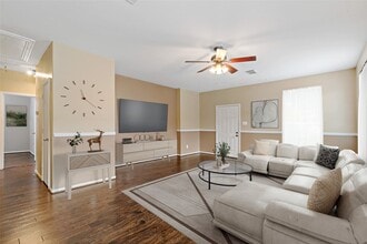 Building Photo - 5425 Jefferson St